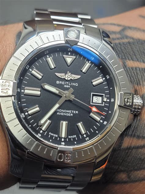 breitling avenger 43 review